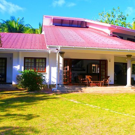 Villa Saint Sauveur Baie Sainte Anne Екстериор снимка