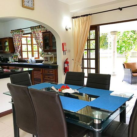 Villa Saint Sauveur Baie Sainte Anne Екстериор снимка
