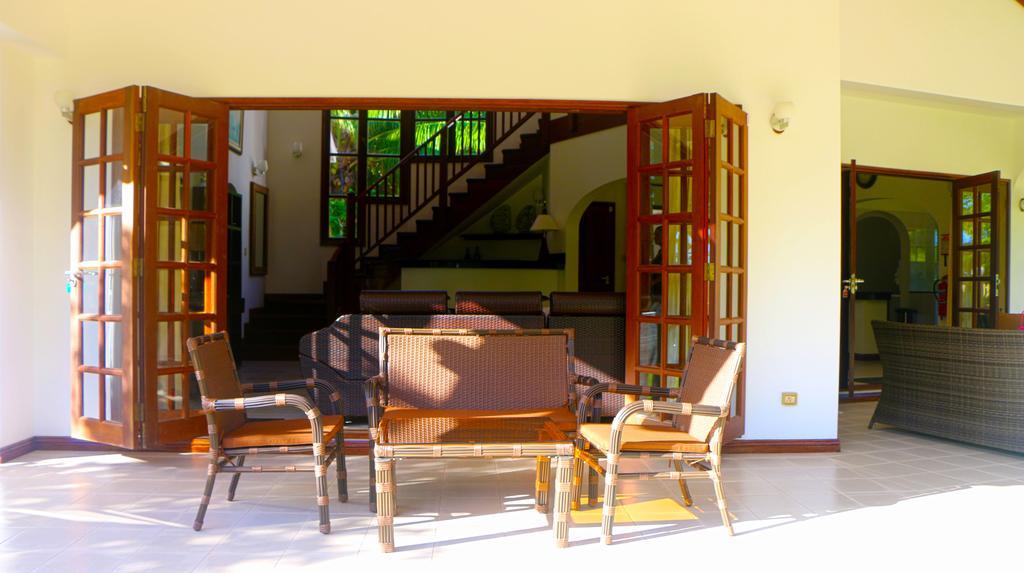 Villa Saint Sauveur Baie Sainte Anne Екстериор снимка