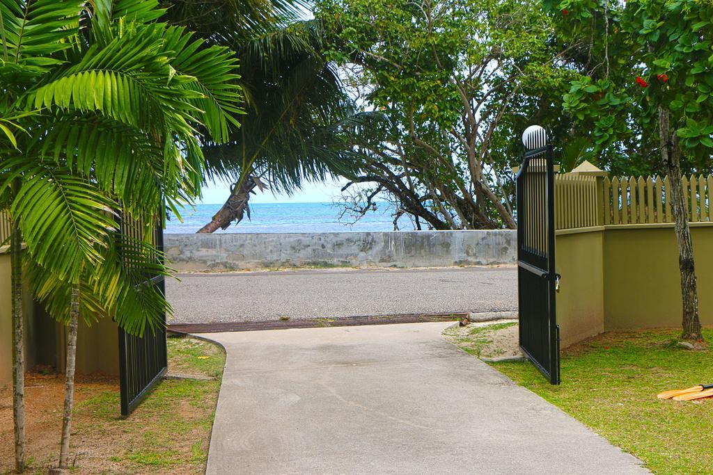 Villa Saint Sauveur Baie Sainte Anne Екстериор снимка